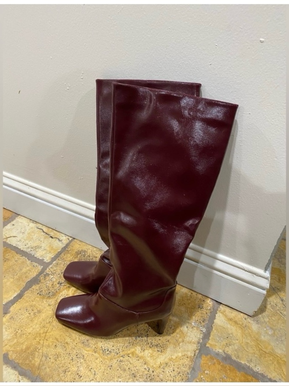 Commense burgundy High-Heel Square Toe Knee-High Boots new without box - Picture 3 of 6